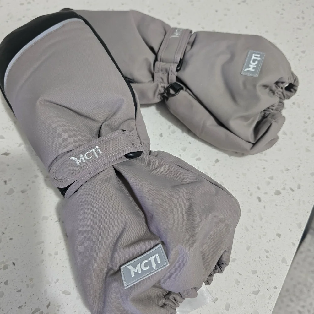 Kids' Cozy Gray Mittens